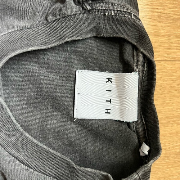 SOLD**Kith crop top - Picture 4 of 5